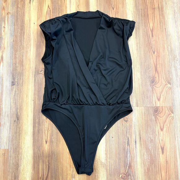 SHEIN NWT Sexy Sleeveless Deep V Black Bodysuit With Ruching Size Large - Picture 7 of 10